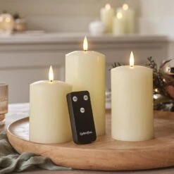 Lot De Composition Automnale Avec Trio De Porte-Bougies & 3 Bougies LED TruGlow® 11 Lot De Composition Automnale Avec Trio De Porte-Bougies & 3 Bougies LED TruGlow® -Noel Deco Magasin CA18013 trio de bougies ivoire truglow avec telecommande