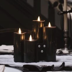 4 Bougies Piliers Fines TruGlow® En Cire Noire Coulante 11 4 Bougies Piliers Fines TruGlow® En Cire Noire Coulante -Noel Deco Magasin CA24035 4 bougies piliers fines truglow en cire noire coulante avec telecommande