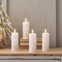 Lot De Couronne De Gui Pré-éclairée De 50 Cm Avec Bougies De L'Avent TruGlow® Et Porte-Bougie 6 Lot De Couronne De Gui Pré-éclairée De 50 Cm Avec Bougies De L'Avent TruGlow® Et Porte-Bougie -Noel Deco Magasin CA24045 lot de 4 bougies de lavent truglow a chiffres 1 ebba1523 87bd 48c9 9cd5 b0f48b4f6ddf