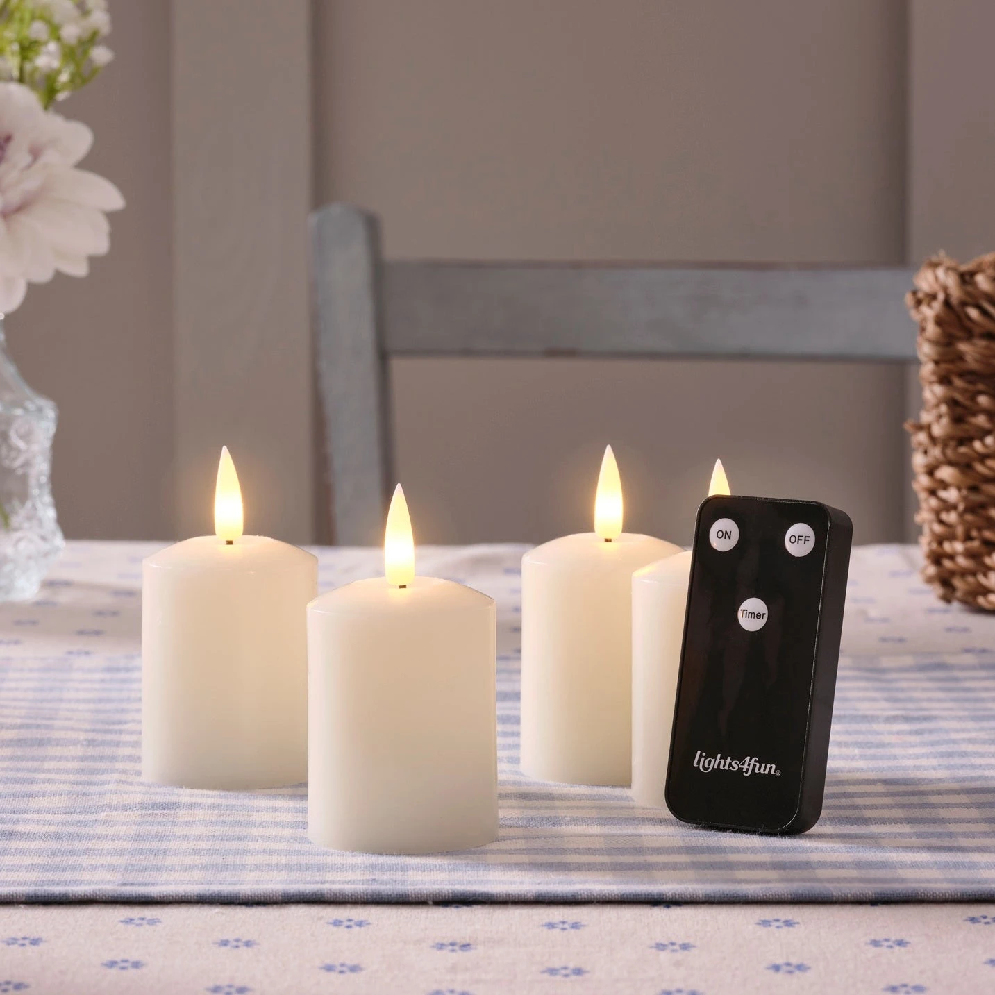 Lot De 4 Bougies Votives Rechargeables TruGlow® Avec Télécommande 2 Lot De 4 Bougies Votives Rechargeables TruGlow® Avec Télécommande – Image 2