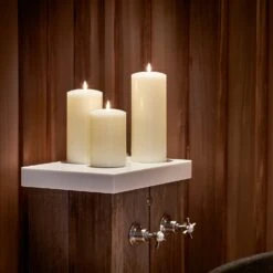 Lot De 3 Bougies Cierges à LED TruGlow® 19 Lot De 3 Bougies Cierges à LED TruGlow® -Noel Deco Magasin D CA1902012 Lot de 3 bougies cierges TruGlow sur commode 1