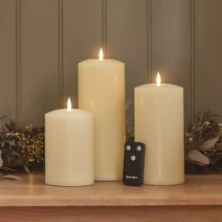 Lot De 3 Bougies Cierges à LED TruGlow® 14 Lot De 3 Bougies Cierges à LED TruGlow® -Noel Deco Magasin D CA1902012 lot de 3 bougies cierges a led truglow avec telecommande