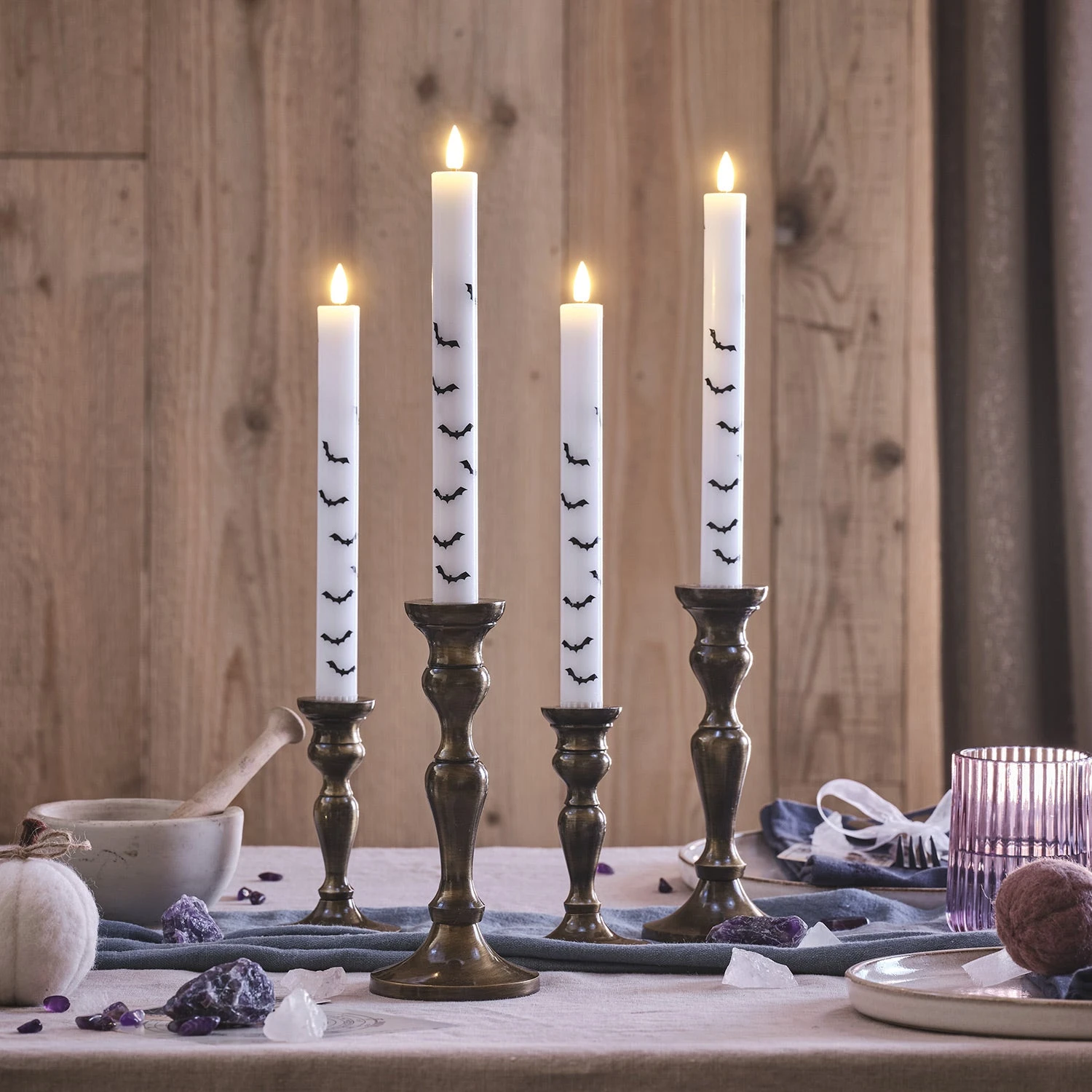 Lot De 4 Chandelles TruGlow® à Motif Chauve-souris 1 Lot De 4 Chandelles TruGlow® à Motif Chauve-souris