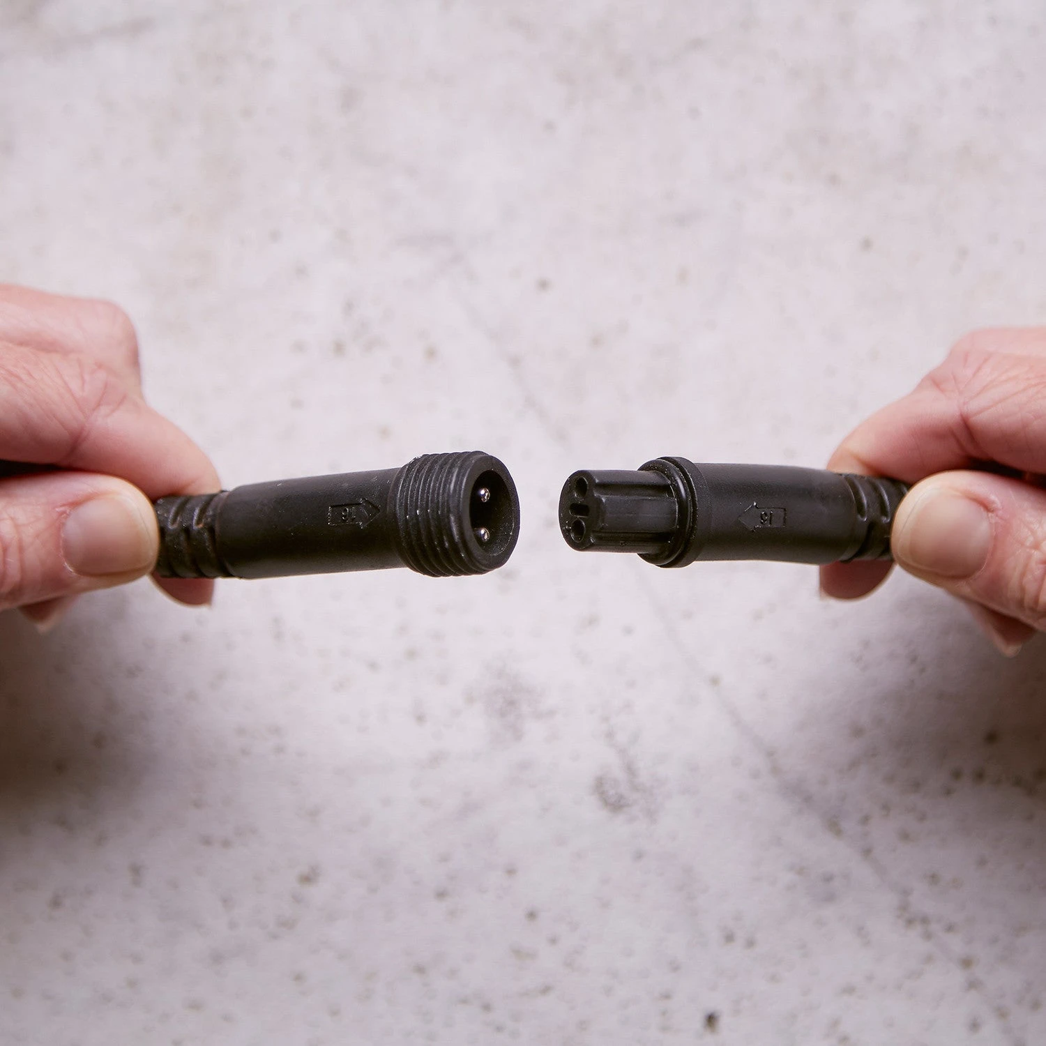 Lot De Guirlande Guinguette Echelonnee Ingenious Connect Grande Ampoule Ballon 4 Lot De Guirlande Guinguette Echelonnee Ingenious Connect Grande Ampoule Ballon – Image 4