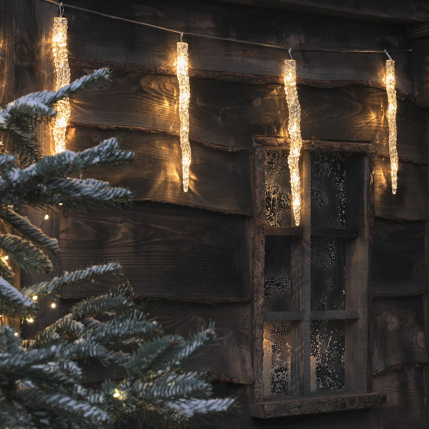 Guirlande Lumineuse à 10 Stalactites Scintillantes En Acrylique 1 Guirlande Lumineuse à 10 Stalactites Scintillantes En Acrylique