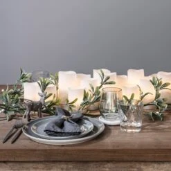 Guirlande De Gui Effet Givré Pré-illuminée 8 Guirlande De Gui Effet Givré Pré-illuminée -Noel Deco Magasin LL GA1701 guirlande de gui effet givre pre illuminee de 1m50 4