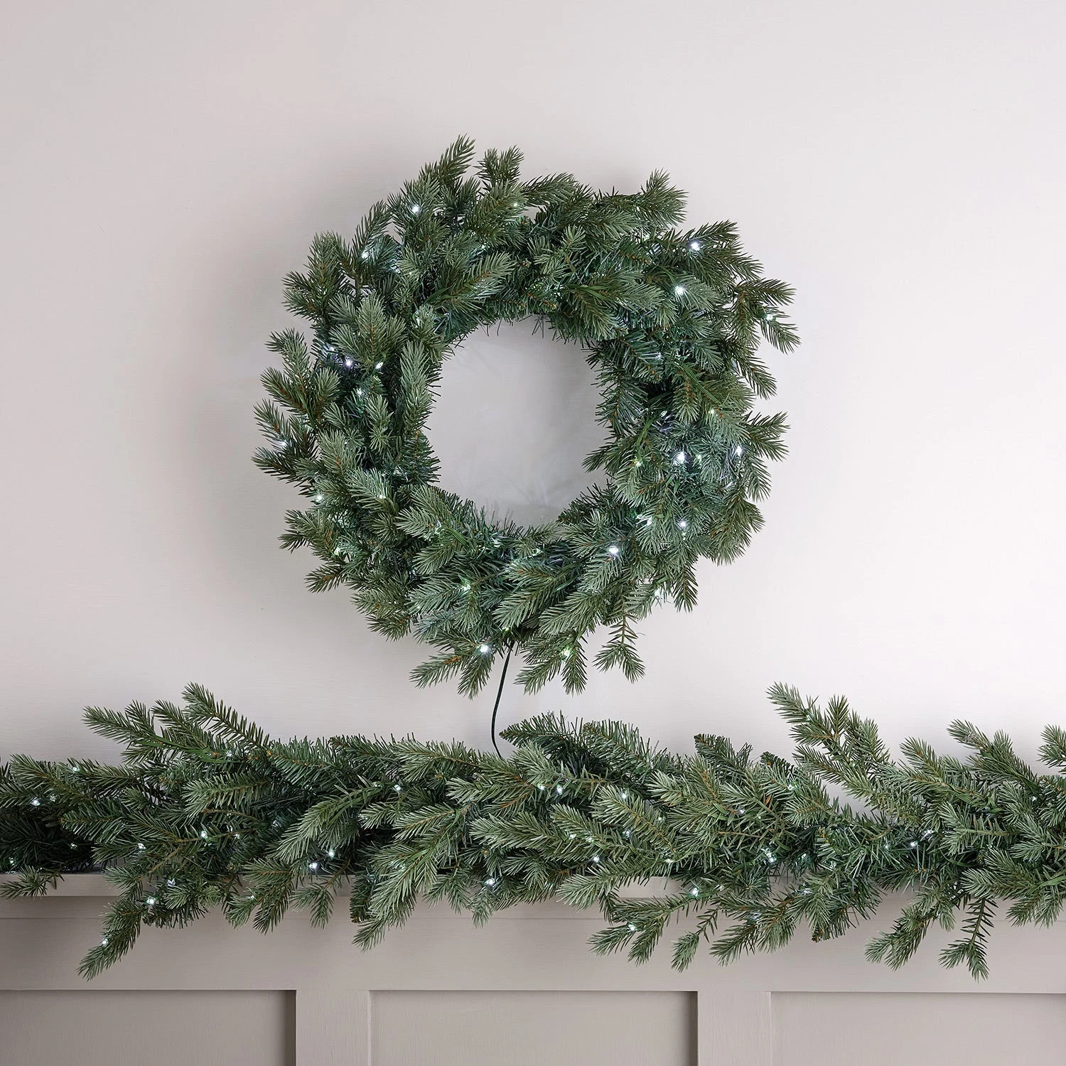 Couronne De Noël Pré-éclairée De 50 Cm à LED Bicolores 13 Couronne De Noël Pré-éclairée De 50 Cm à LED Bicolores – Image 13