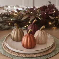 Lot De 4 Citrouilles Lumineuses En Verre à La Patine Blanche 9 Lot De 4 Citrouilles Lumineuses En Verre à La Patine Blanche -Noel Deco Magasin LL25007 lot de 4 citrouilles lumineuses en verre a la patine blanche 4 1