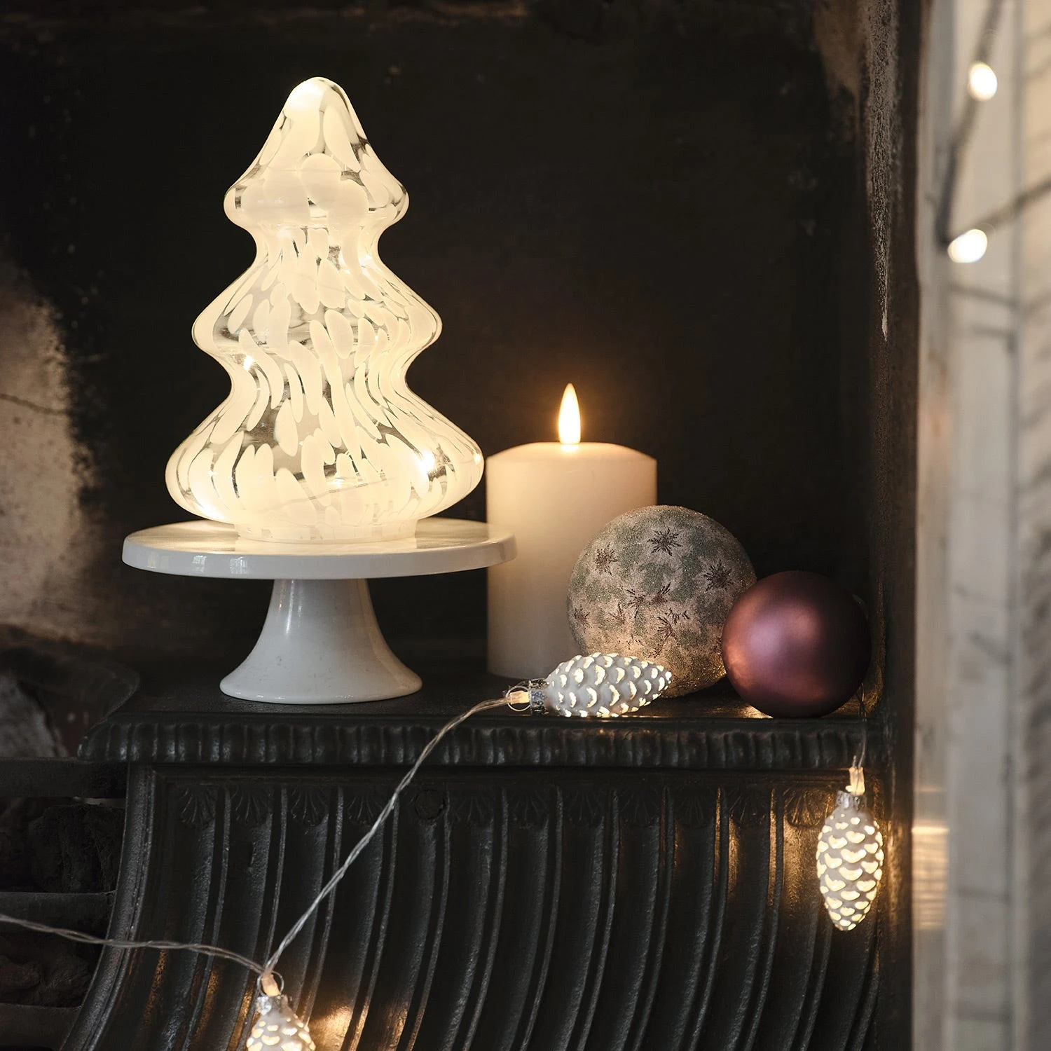 Guirlande Lumineuse 10 LED Pommes De Pin En Verre 5 Guirlande Lumineuse 10 LED Pommes De Pin En Verre – Image 5