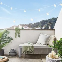 Guirlande Guinguette Pro Connect 30m 60 LED Blanc Chaud Câble Blanc Raccordable 7 Guirlande Guinguette Pro Connect 30m 60 LED Blanc Chaud Câble Blanc Raccordable -Noel Deco Magasin PR10 2YWW Guirlande guinguette pro connect blanc chaud cable blanc sur balcon avec fontaine et bougies 600x600 f406c290 697e 4ff1 b205 a655fb7b8f5c