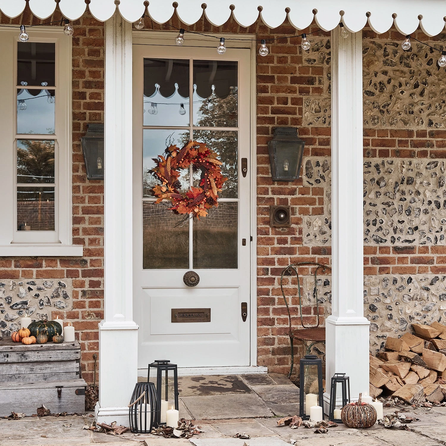 Couronne Automnale Pré-éclairée De 50 Cm à Baies Et Pommes De Pin 3 Couronne Automnale Pré-éclairée De 50 Cm à Baies Et Pommes De Pin – Image 3