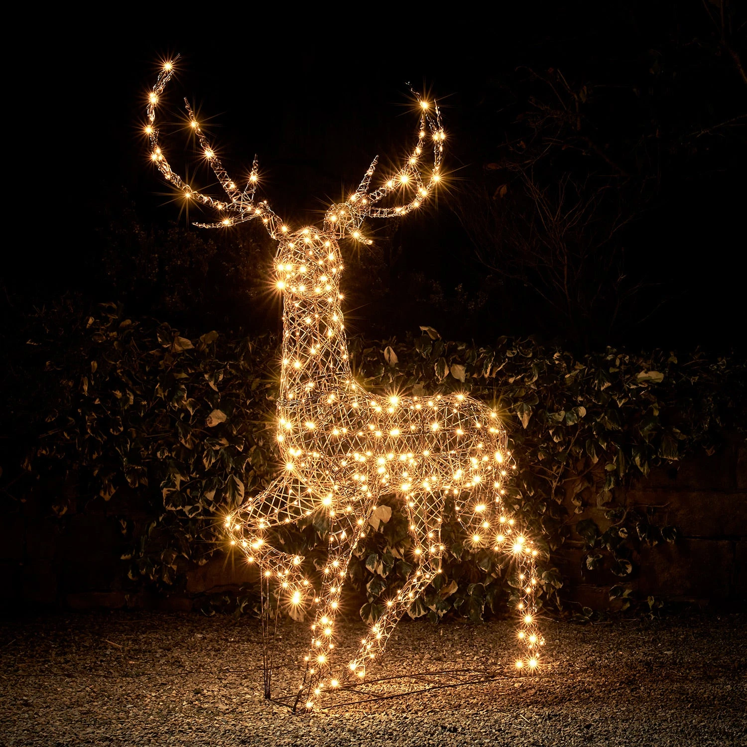 Cerf En Rotin De 2 M, Renne De Noël Lumineux à LED Bicolore Studley 24v 3 Cerf En Rotin De 2 M, Renne De Noël Lumineux à LED Bicolore Studley 24v – Image 3