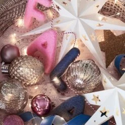 3 Étoiles De Noël En Papier à Micro LED 13 3 Étoiles De Noël En Papier à Micro LED -Noel Deco Magasin etoile lumineuse de noel en papier avec boules de noel proche 98c9068d c4da 495a ba2e a5b17aae1bd9