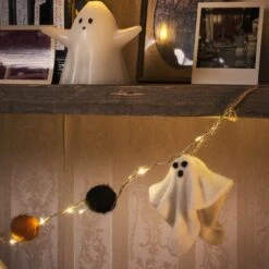 Guirlande Lumineuse D’Halloween En Feutre Avec 20 Micro LED 11 Guirlande Lumineuse D’Halloween En Feutre Avec 20 Micro LED -Noel Deco Magasin guirlande lumineuse a fantome en deco d etagere