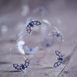 Lot De Cloche En Verre & Guirlande Micro LED Chauves-souris 14 Lot De Cloche En Verre & Guirlande Micro LED Chauves-souris -Noel Deco Magasin guirlande lumineuse micro led a 20 chauves souris 1 1